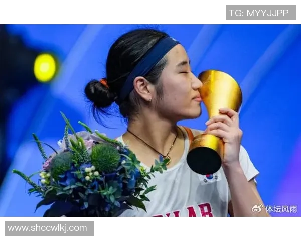 安洗莹豪取创纪录的赛季女单第十冠:“成就将载入国际体育史书” 安洗莹豪取创纪录的赛季女单第十冠:“成就将载入国际体育史书”